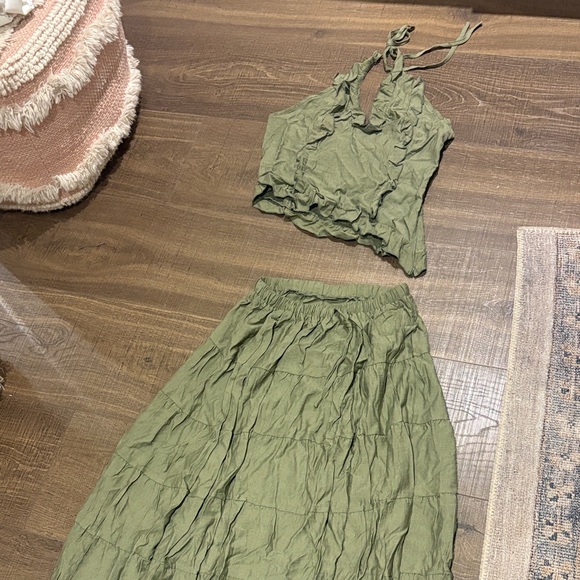 Olive Green Ruffled Set - Picture 2 of 2